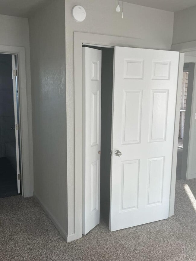 Photo - 301 NE 26th St