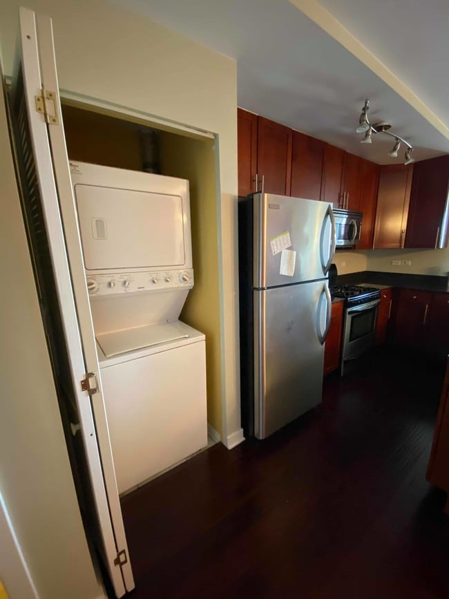 Photo - 3550 W Montrose Ave Unit 508