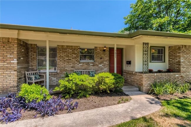 Building Photo - 7611 Tisdale Dr