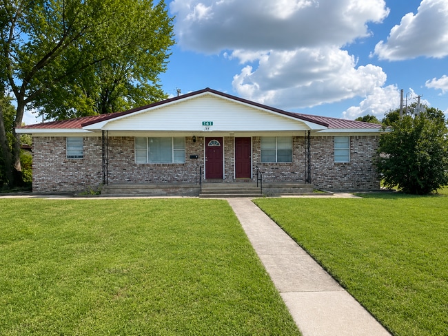 Building Photo - New Beginnings Start with AMRR: Charming 3-Bedroom Corner Lot Home Available Now