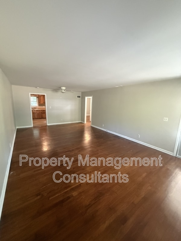 Photo - 939 N Royal Ave