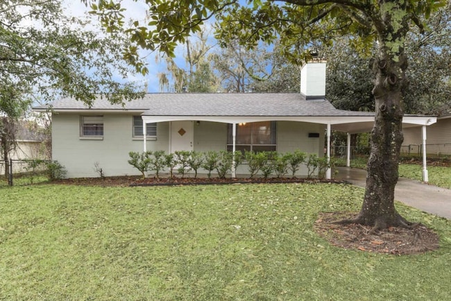 Building Photo - 3-Bedroom Home Near Memorial Hospital – Pe...