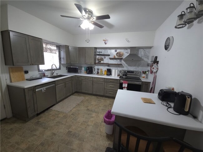 Photo - 30 Flanders St