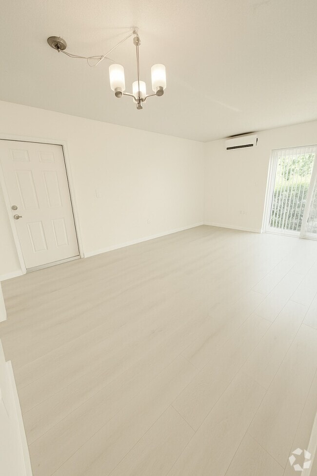 Building Photo - 1624 NW 16th Ter Unit 1 Rental