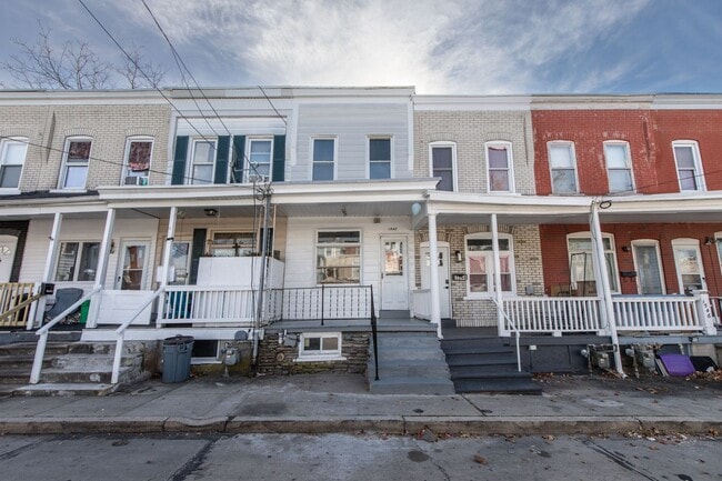 Building Photo - 1542 Warren St Rental