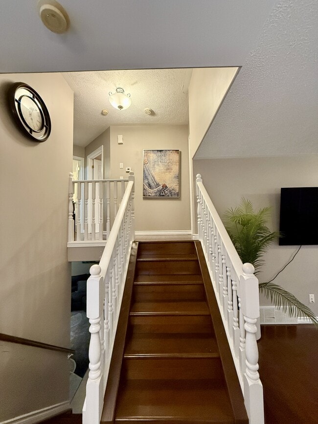 Photo - 3572 Caribou Crescent