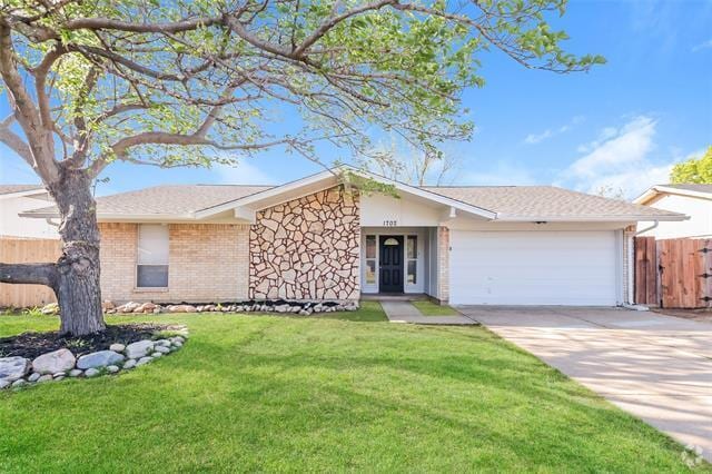 Building Photo - 1702 Marblehead Dr Rental