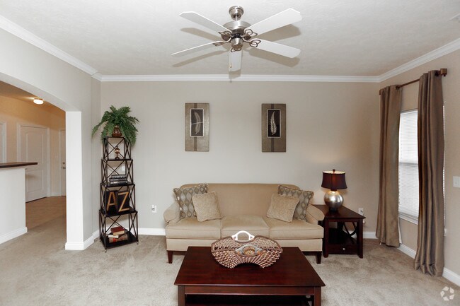 2BR, 2BA - 1382 SF