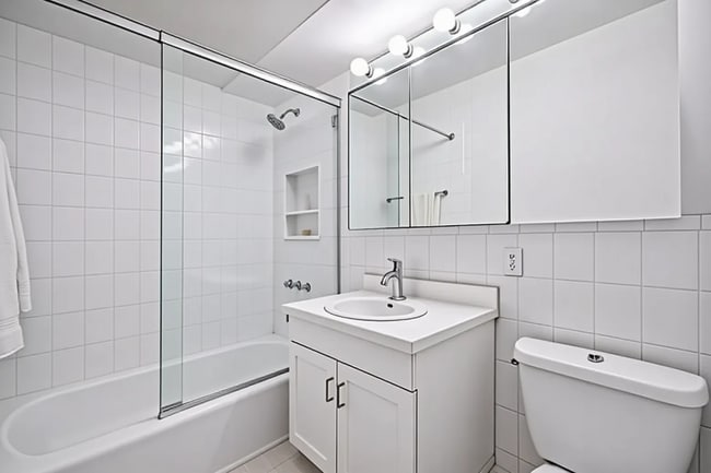 Photo - 108 E 35th St