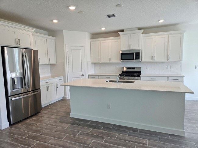 Photo - 19672 WHISPERING CREEK Rd