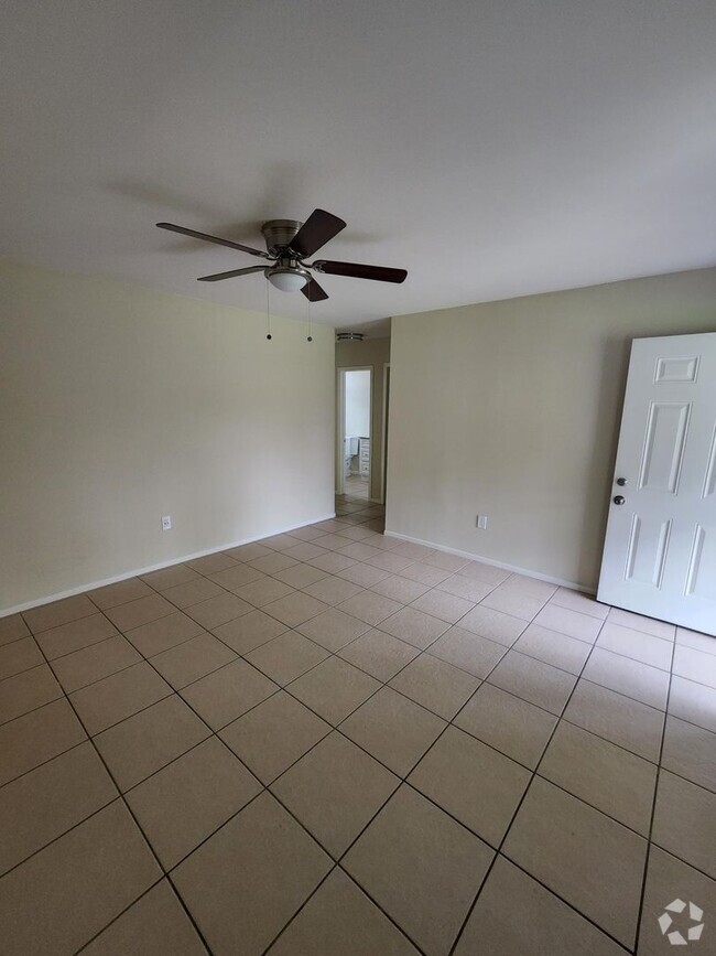 Building Photo - oak330-36 Unit 330 Rental