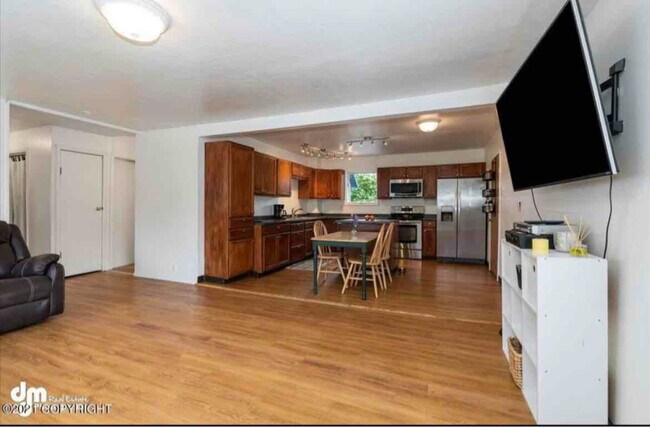 Photo - 1001 Turpin St