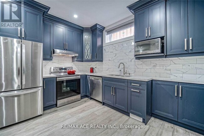 Photo - 19 Ivanhoe Ct