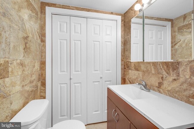 Photo - 5 W Girard Ave Unit 2