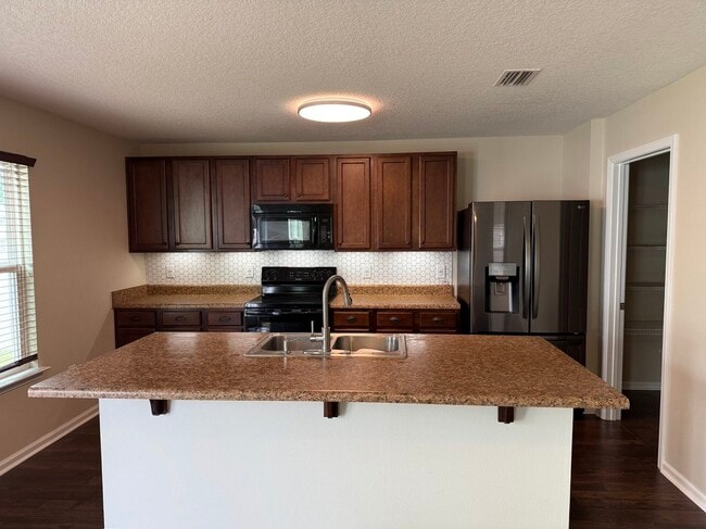 Photo - 5882 Old Plantation Court