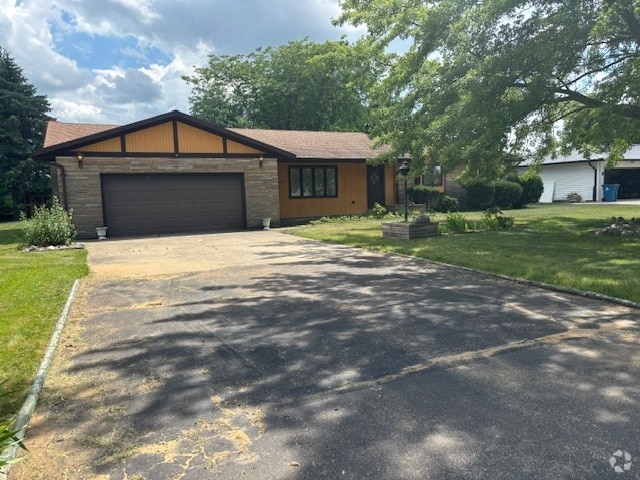 Building Photo - 239 Lynbrook Dr Rental