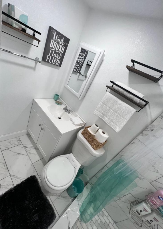 Photo - 3027 W Cordelia St