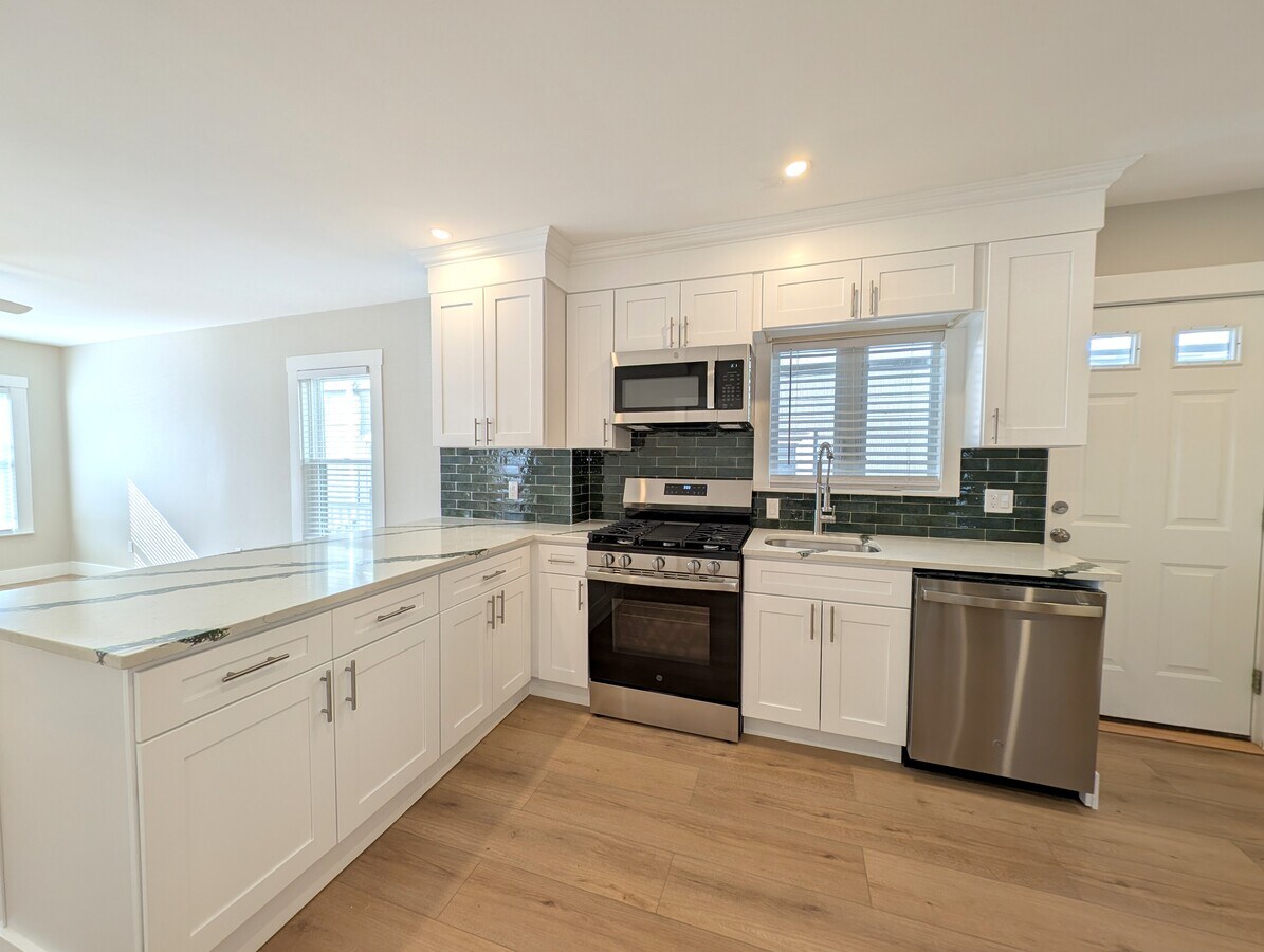 Photo - 63 Newbern Ave Unidad 1