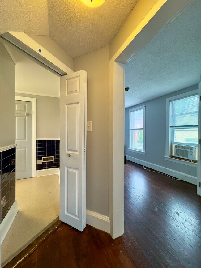 Photo - Charming 2-Bedroom Townhome with Spacious ...
