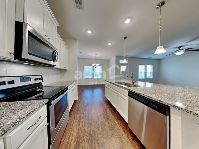 Photo - 212 Dogwood Cir