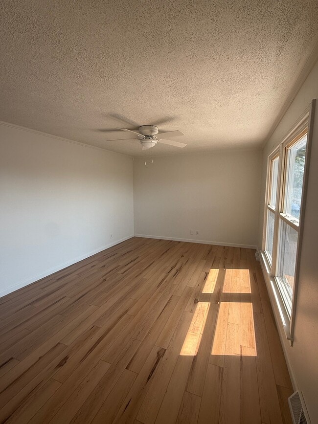 1301 Koch St