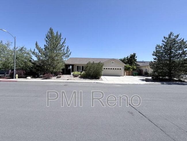 Photo - 4796 Pradera St
