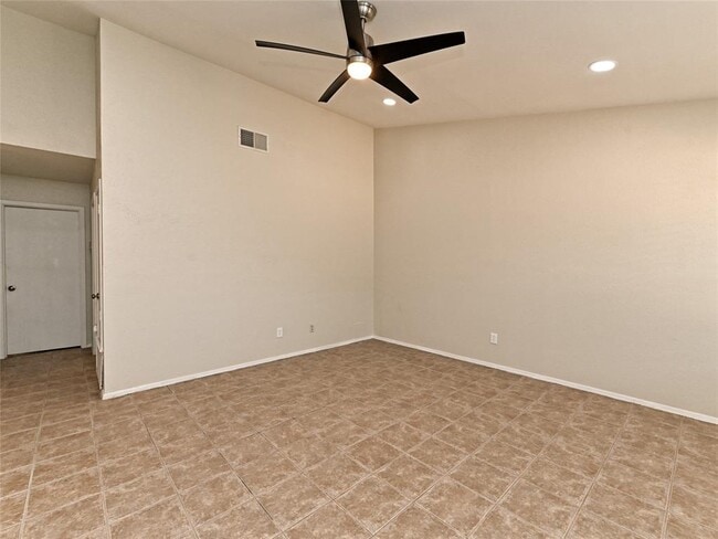 Photo - 1916 Gracy Farms Ln