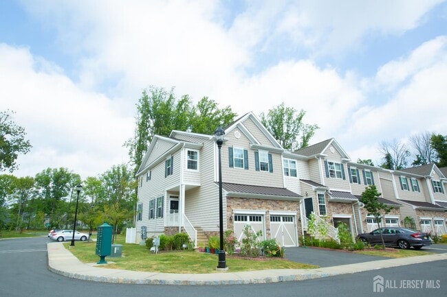 Photo - 101 Pearce Ln