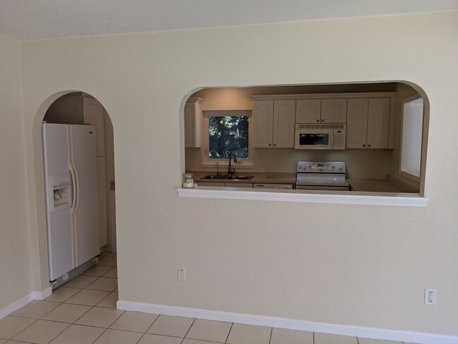 Photo - 234 Union St