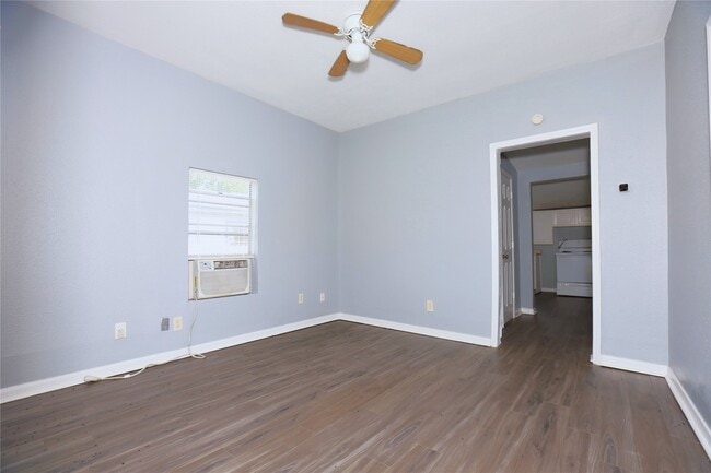 107 Prewitt Ln