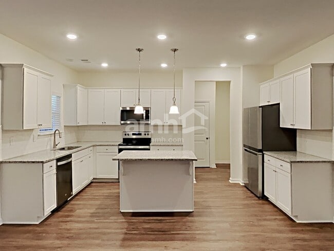 Photo - 93 Shelby Ct