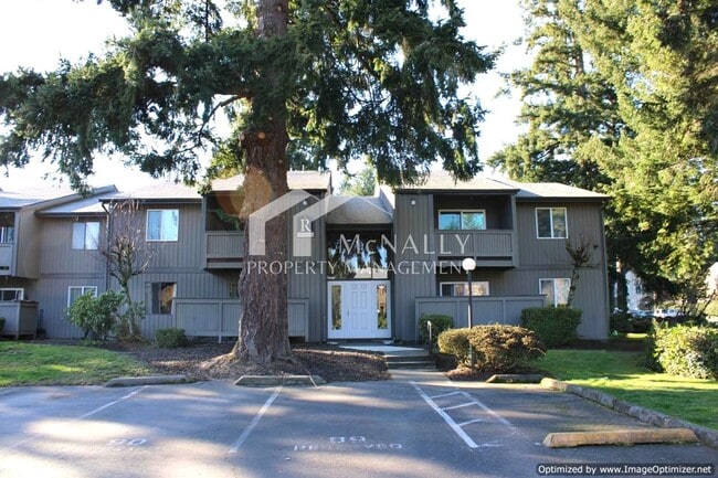 Building Photo - 1 Bedroom, 1 Bathroom Condo – Approx. 605 Sq. Ft.