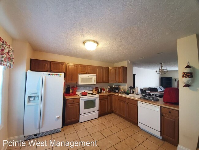 Photo - 2 br, 2.5 bath House - 870 Oak Tree Blvd