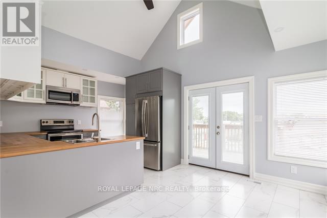 Photo - 6 Clark St Unit Upper