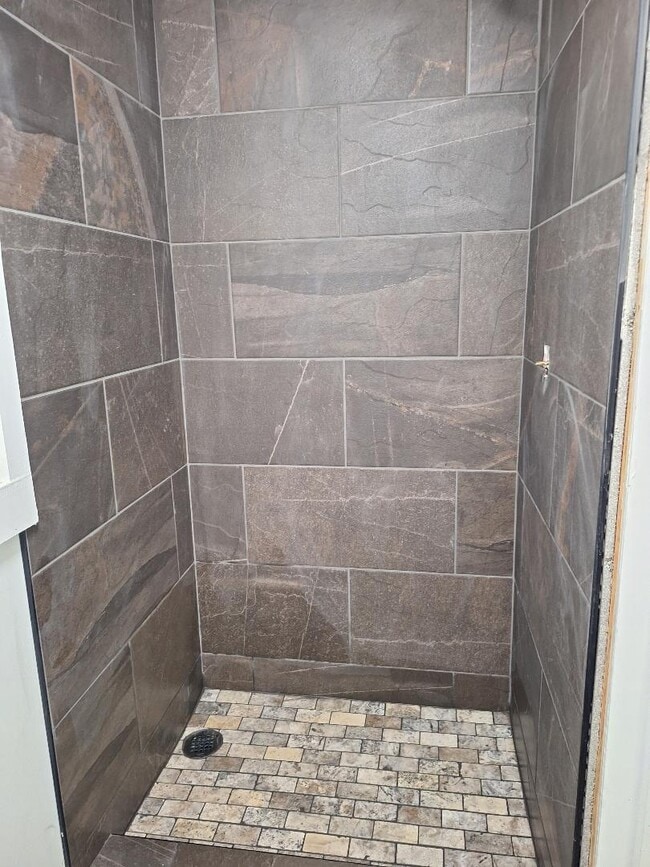 Photo - 323 Pine Grove Dr