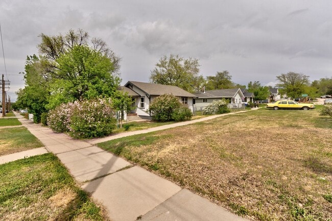 Photo - 820 4th St House