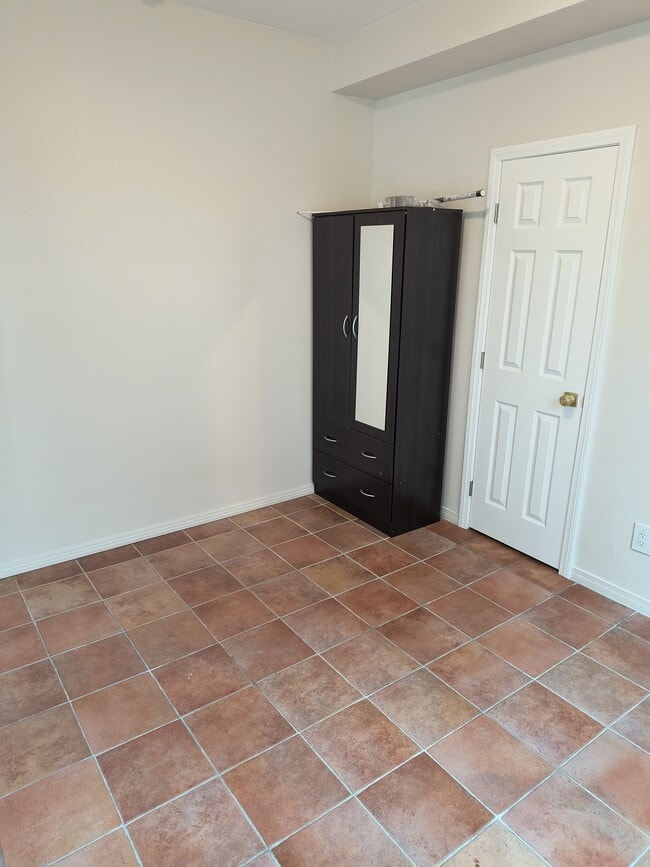 Photo - 6288 Susana St