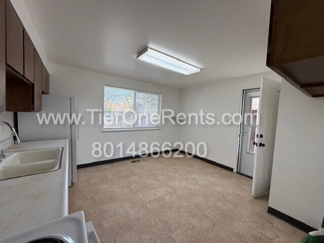 NO DEPOSIT option available for qualified renters