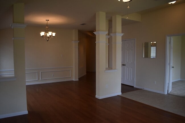Photo - Gorgeous house in Skipcha Estates! HUMONGOUS!