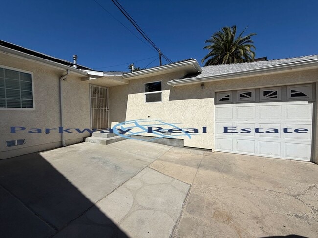 Building Photo - 8549-8551 Wintergardens Blvd. Unit 8551 Rental