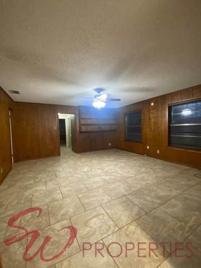 Photo - Spacious 3 Bedroom Brick Home in the Heart of Stephenville!