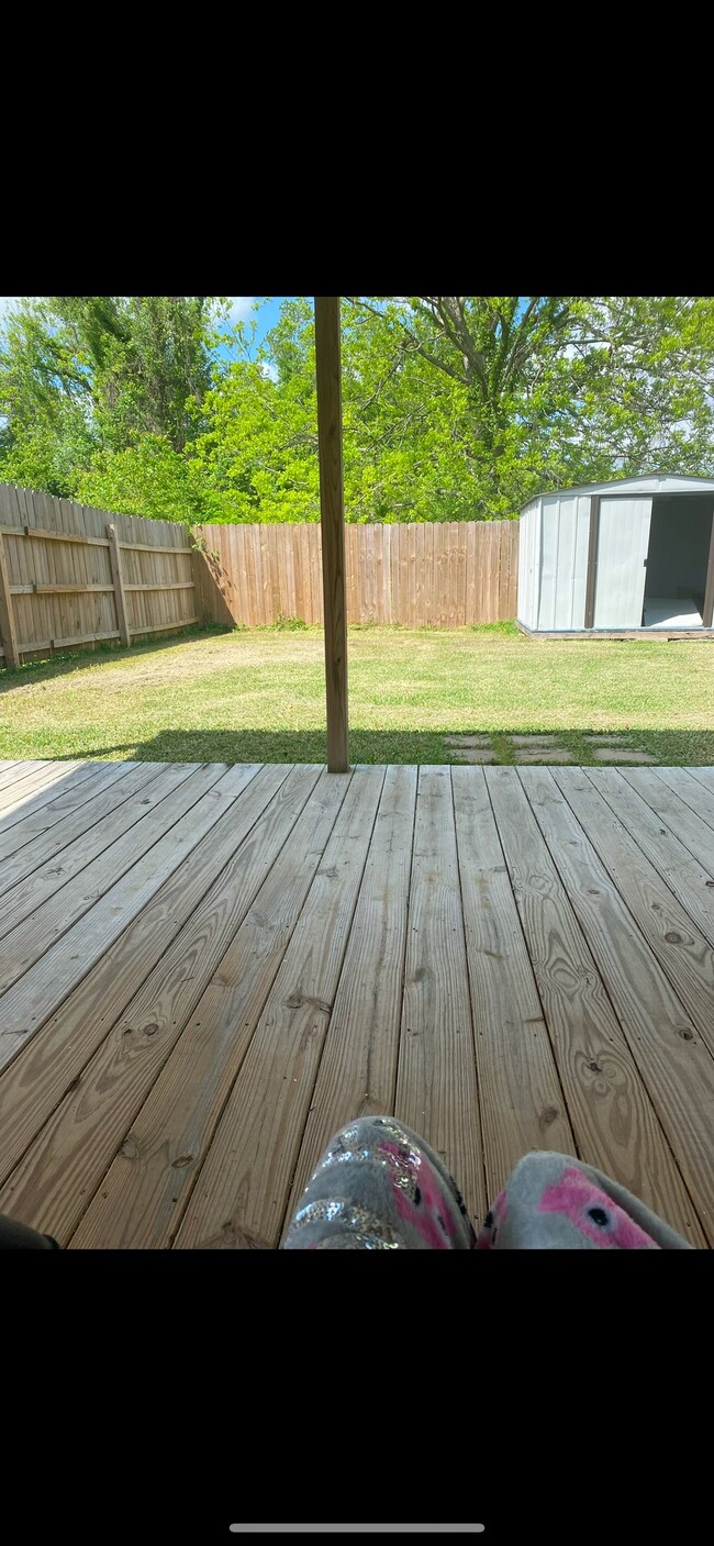 Photo - 813 Brooks Blvd