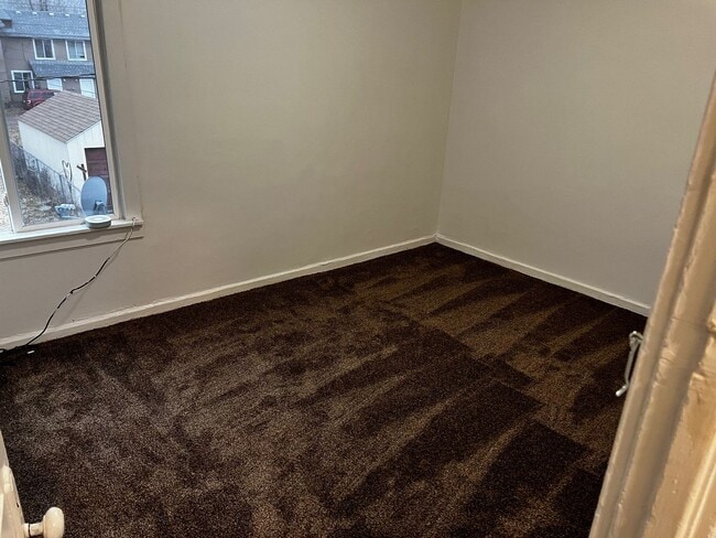 Photo - 1467 90th Ave W
