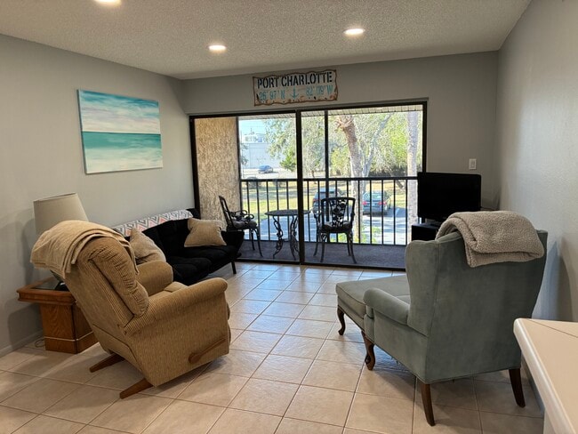 Building Photo - 19505 Quesada Ave