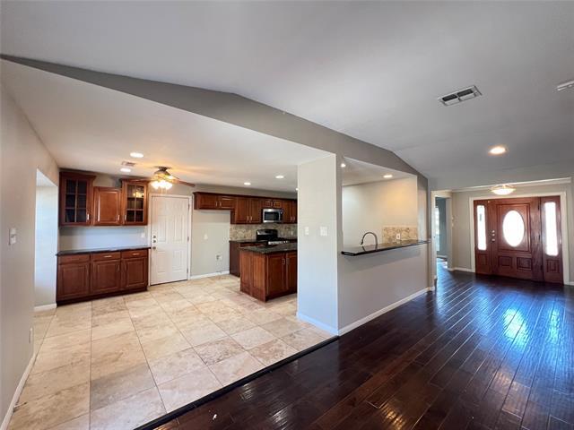 Photo - 6151 Alpha Rd