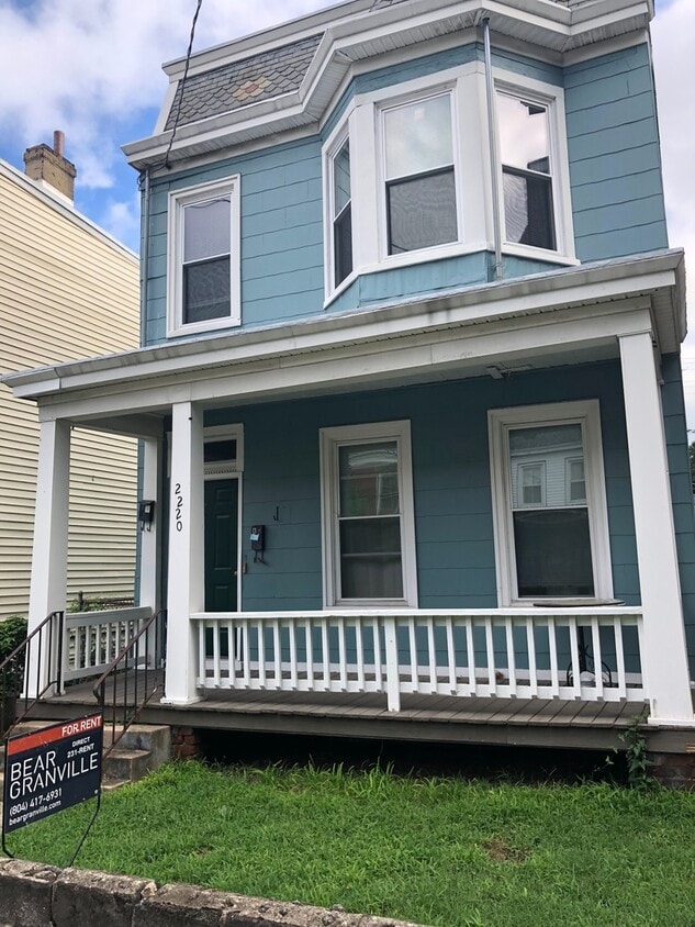 Photo - 2220 Parkwood Ave