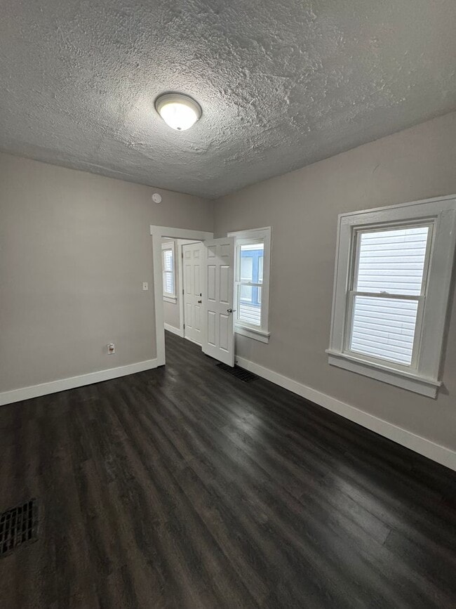 Photo - 1022 S Churchman Ave Unit 1024