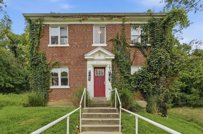 Building Photo - 3065 Bracken Woods Ln Unit 3065 #2