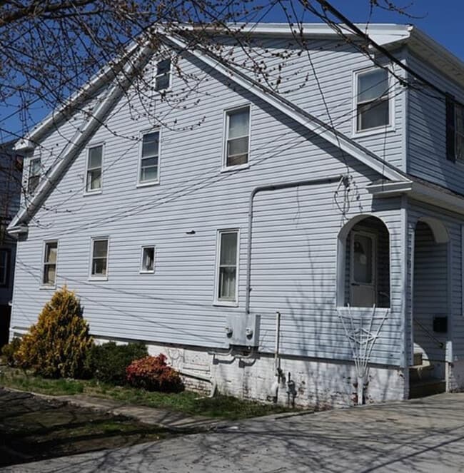 Photo - 2-27R-27 Beach 99th St