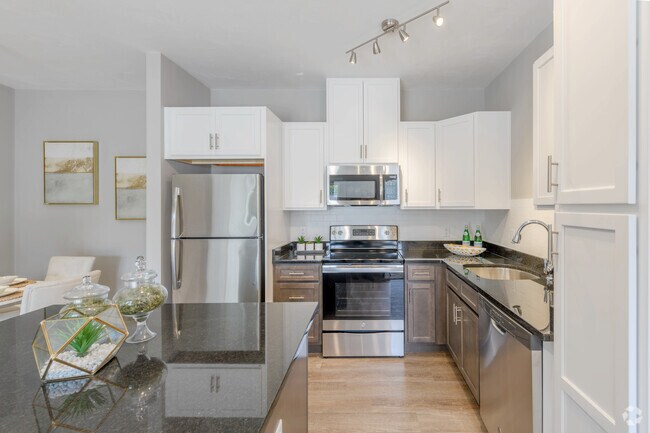 1 BR, 1 BA